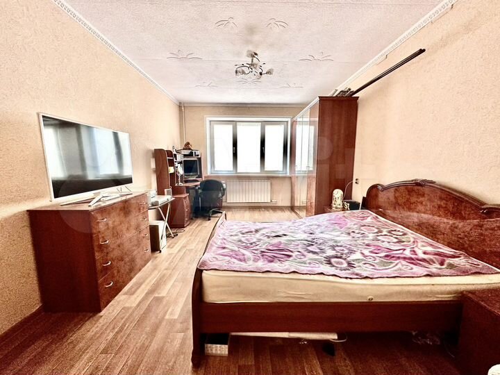 4-к. квартира, 98 м², 4/10 эт.