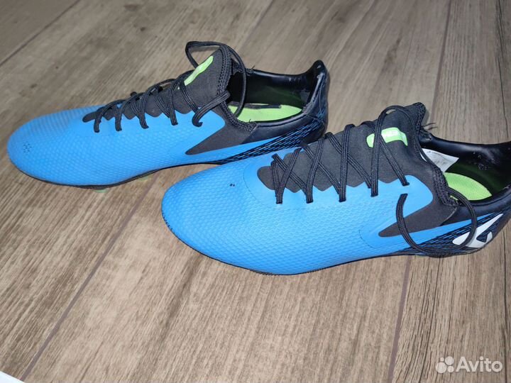 Футбольные бутсы Демикс