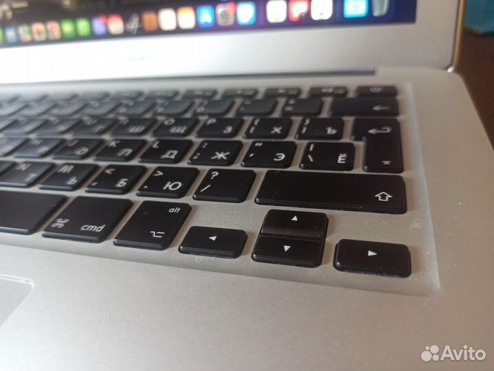 Apple MacBook Air 13 2017 8/128Гб 238 циклов