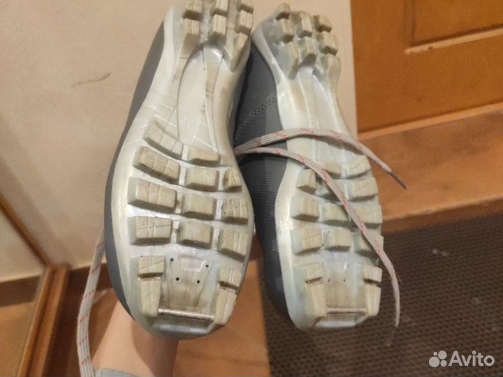 Лыжные ботинки 37р