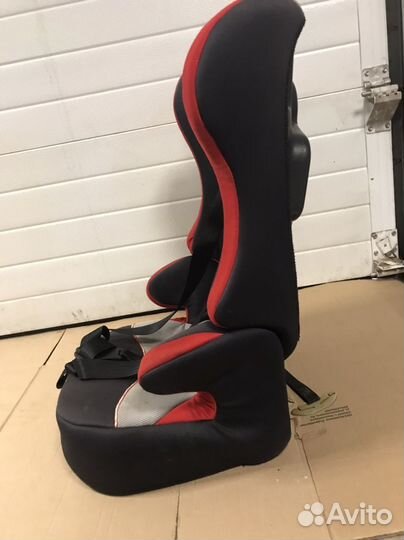 Детское кресло для машины