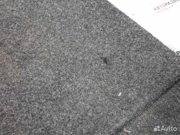 Обшивка багажника правая Skoda Octavia A4