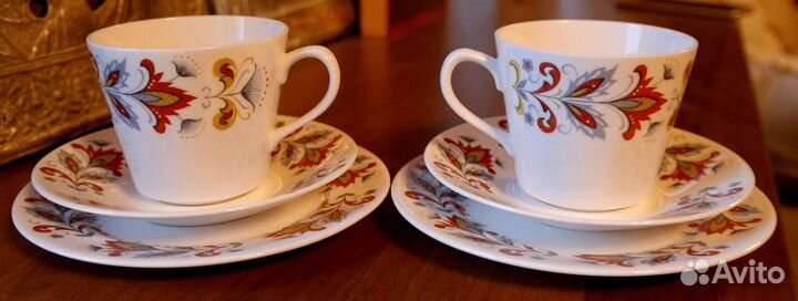 Чайные трио «Queen Anne». Костяной фарфор. Англия