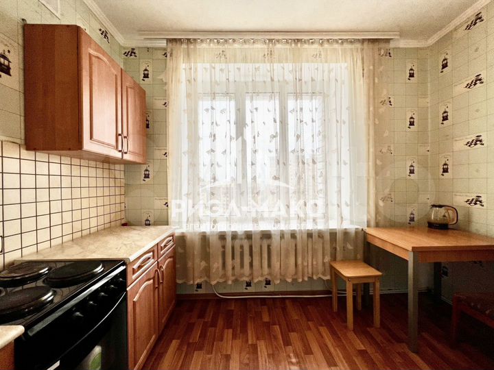 1-к. квартира, 42 м², 10/14 эт.