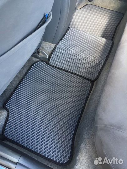 Автоковрики автомобильные toyota Prius XW20 03-11