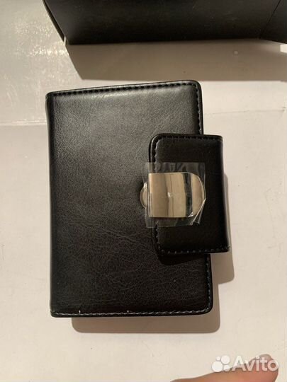 Блокнот с ручкой