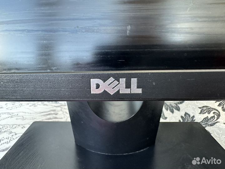 Монитор Dell 23
