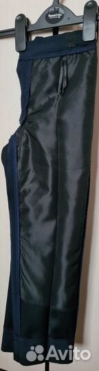 Комплект из брюк и жилетки на мальчикаа