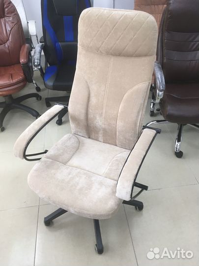 Кресло руководителя CH-608 F ткань