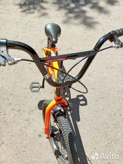 Трюковой велосипед bmx Mongoose