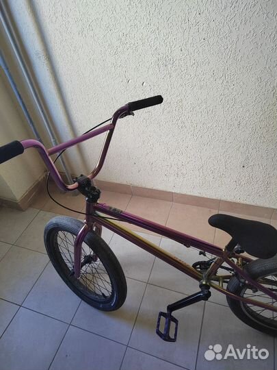 Трюковой велосипед BMX