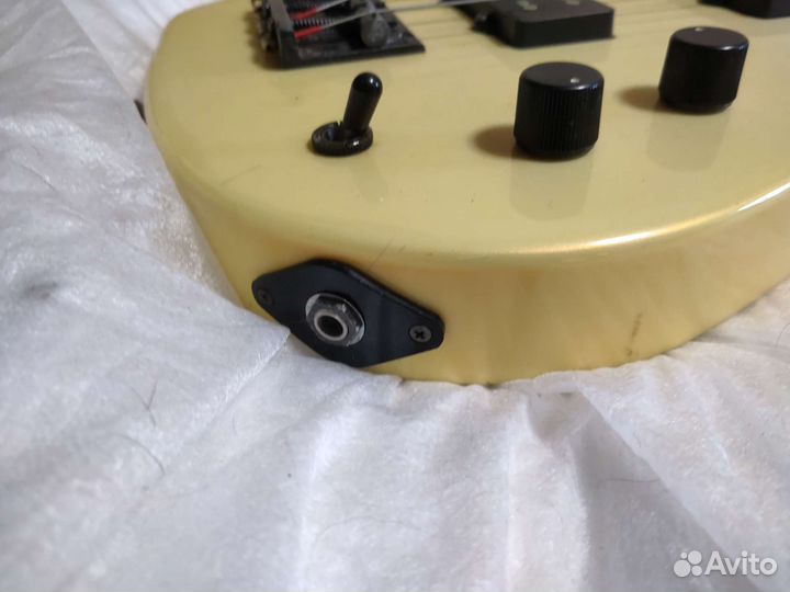 Бас гитара yamaha rbx 550d japan