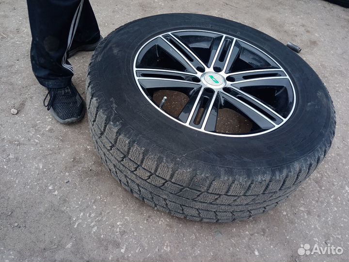 Toyo Observe GSi-5 265/60 R18