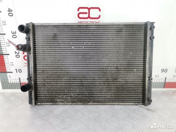 Радиатор (основной) Volkswagen Polo 3 2000