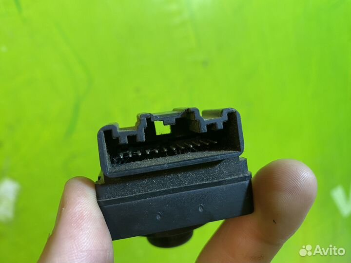 Блок управления зеркалами Chevrolet Cruze 13272182