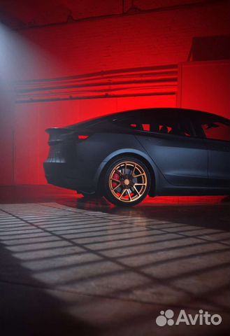 Кастомные диски на Tesla Model 3, Y