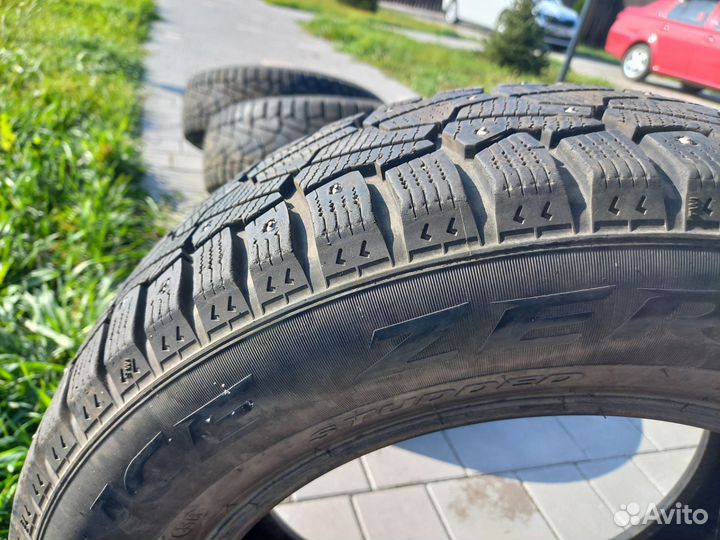 Зимние шины Pirelli Ice Zero 185/65 R15 92T