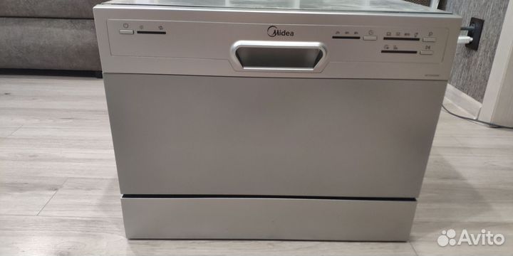 Компактная посудомоечная машина Midea mcfd55200s