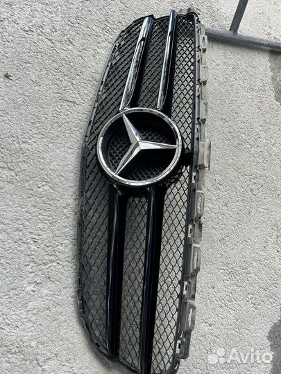 Решетка радиатора Мерседес w 205