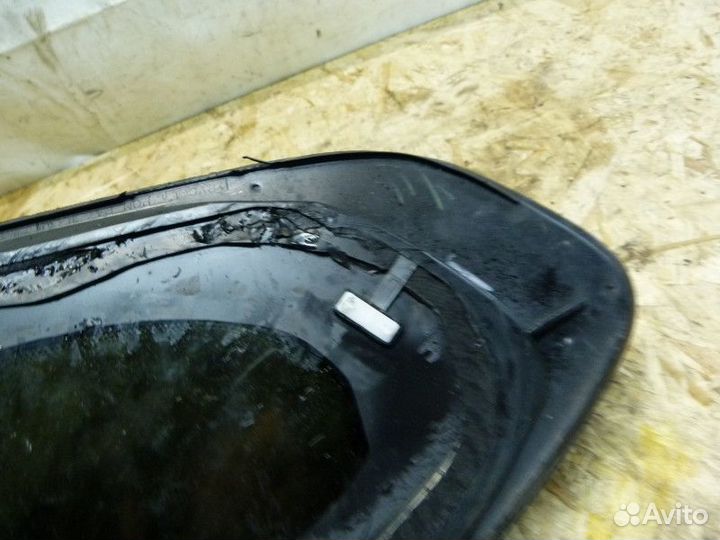 Стекло кузовное глухое левое Nissan Almera (G15) 2