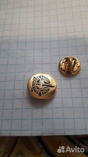 Значок club paul shark yachting