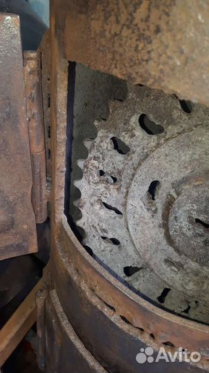 Печь буржуйка для гаража. Ширина 33см высота 53 см