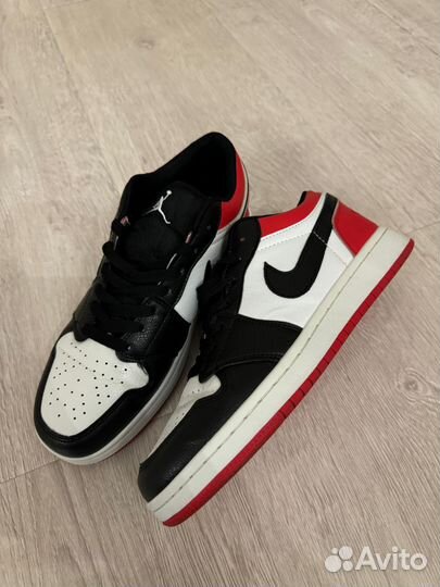 Кроссовки jordan 39