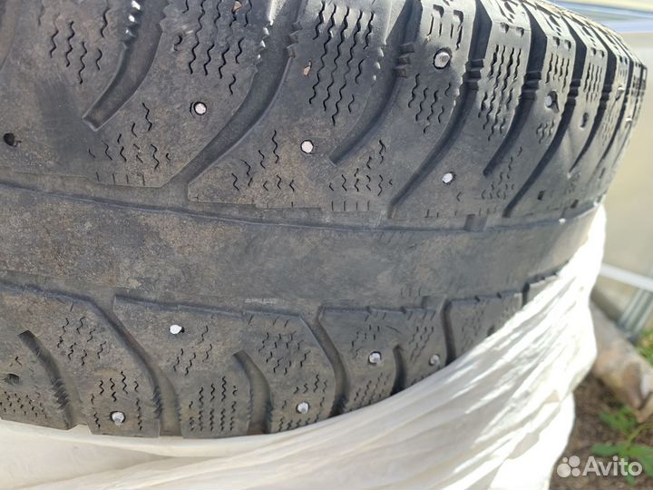 Bridgestone Ice Cruiser 7000 4.5 R16 92