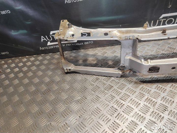 Верхняя рамка телевизора Volkswagen Passat B3