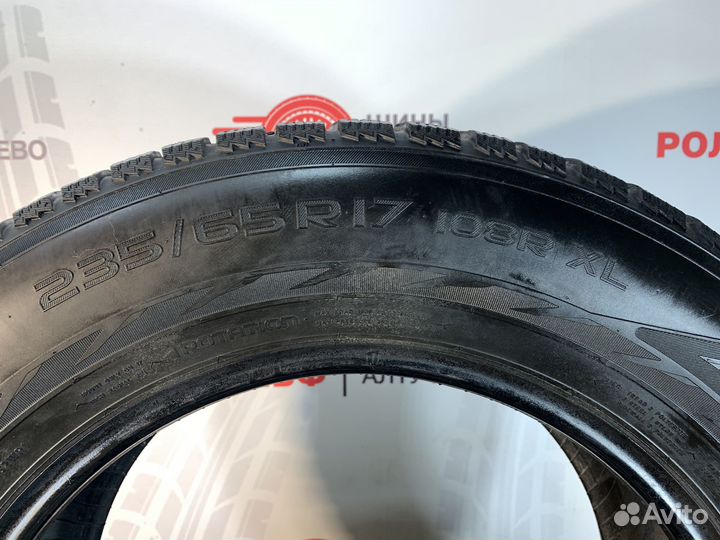Nokian Tyres Hakkapeliitta R2 SUV 235/65 R17