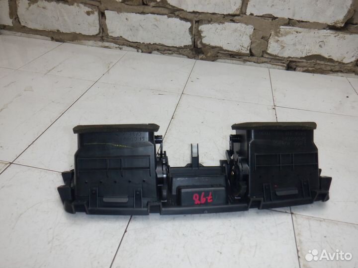 Дефлектор воздушный Lancer 9