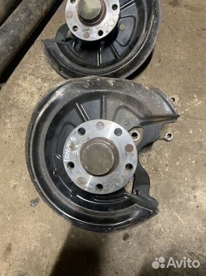 Ступица задняя левая volkswagen golf 6