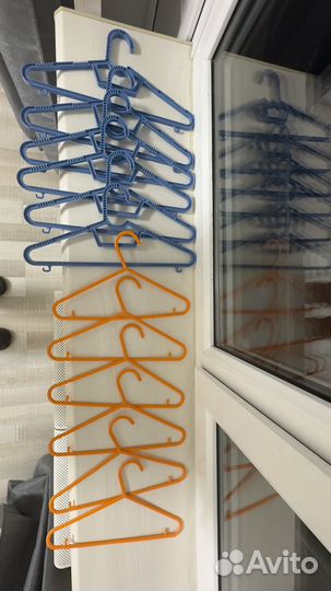 Вешалки детские