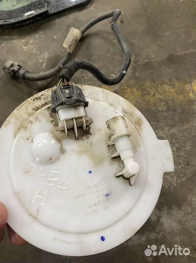 Opel astra h бензонасос