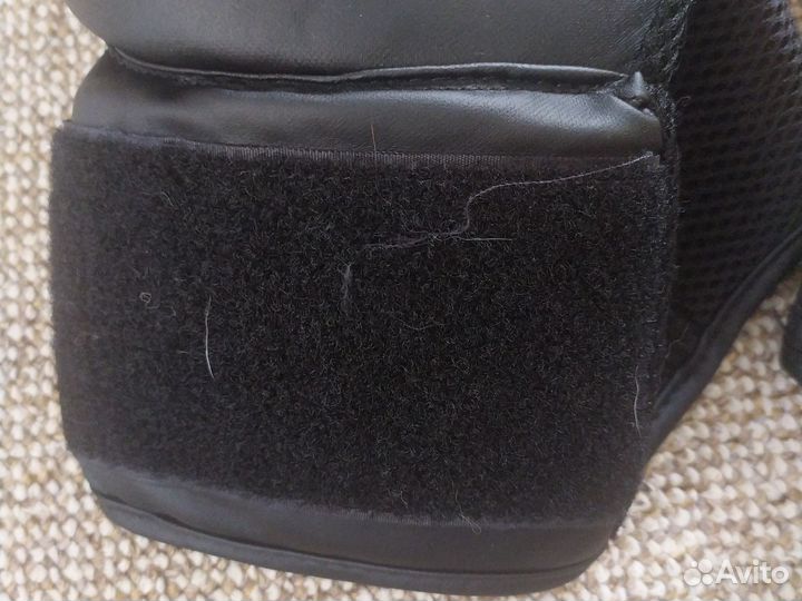 Боксерские перчатки 8oz