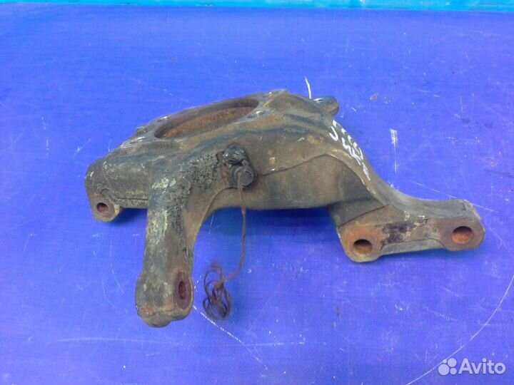 Кулак поворотный передний левый Nissan Juke (F15)