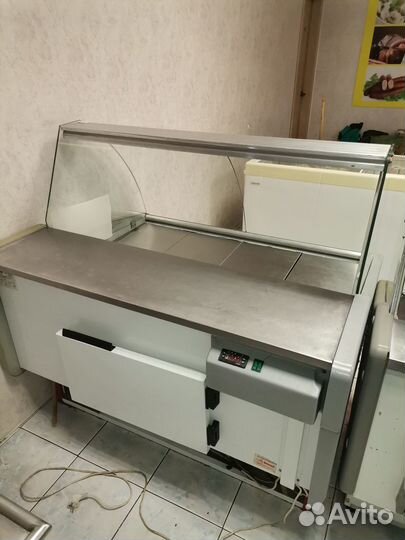 Холодильные витрины бу