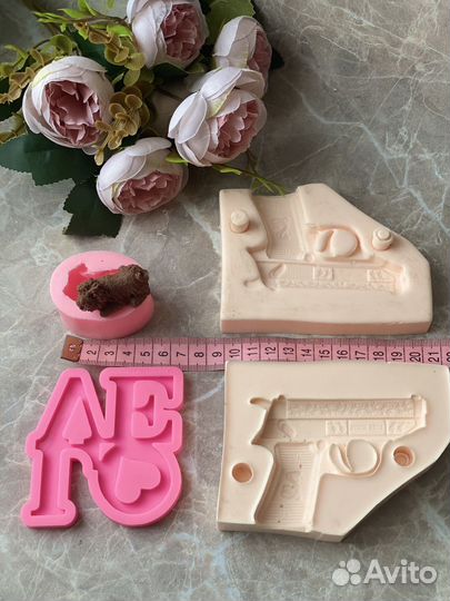 Силиконовые формы для шоколада пистолет