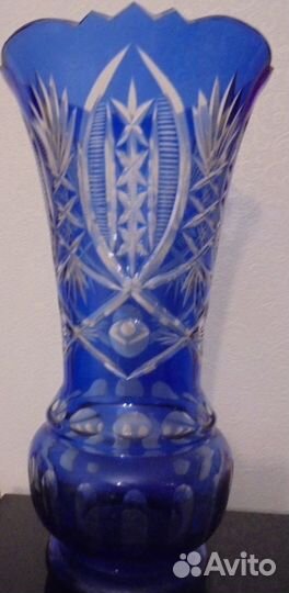 Вазы конфетницы хрусталь и цветное стекло