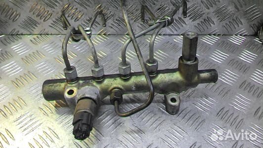 Топливная рампа дизельная opel meriva A (96N04BB01