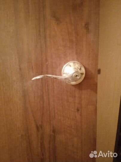 Продам межкомнатные двери