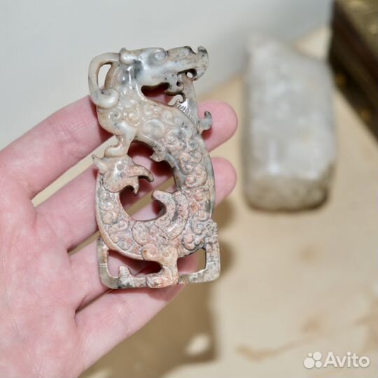 Коллекционный нефрит статуэтка Дракон