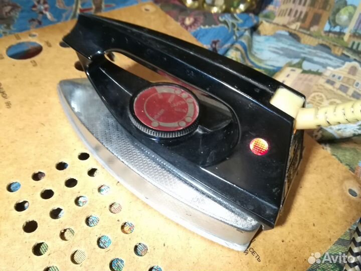 Электроутюг СССР