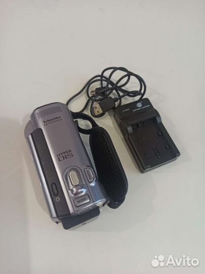 Цифровая видеокамера