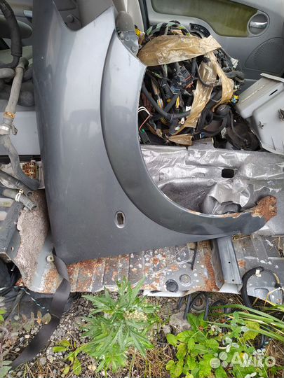 Правое переднее крыло ситроен с3 серое
