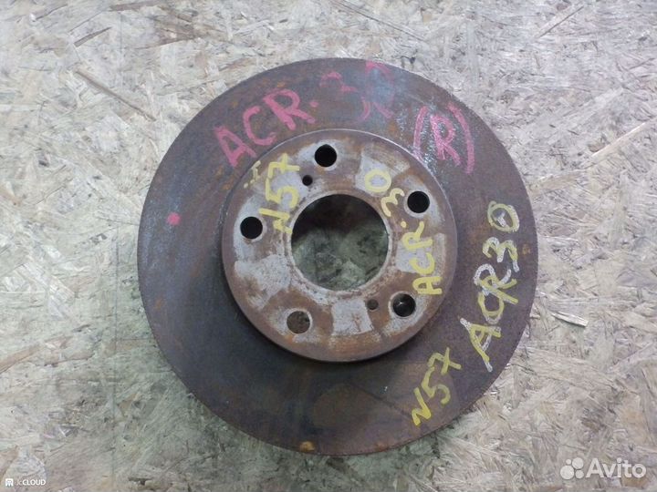 Тормозной диск на toyota estima ACR30