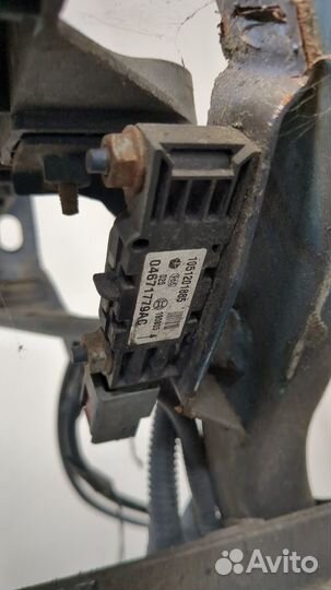 Рамка передняя Jeep Grand Cherokee