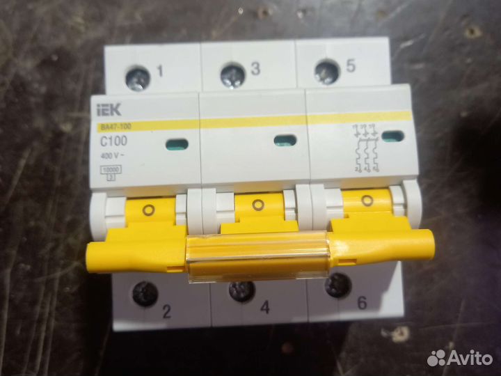 Выключатель автоматический