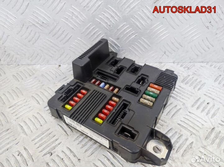 Блок предохранителей Renault Megane 2 8200306033B