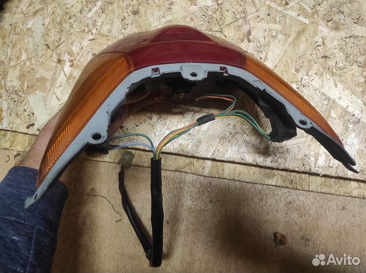 Фонарь задний мопед хонда лид аф 48